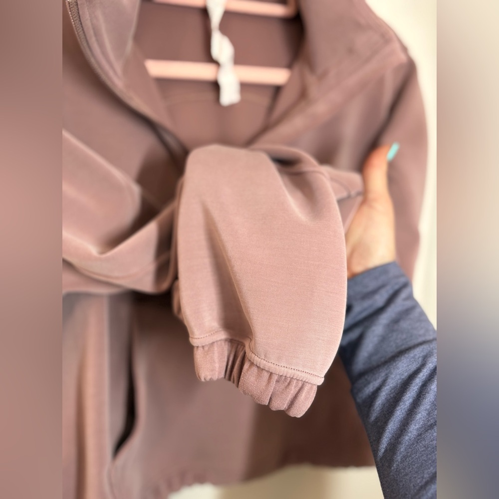 Lululemon•Brushed Softstreme Half Zip Cinch Pullover•Twilight Rose•FLAWLESS•8 - Picture 11 of 16